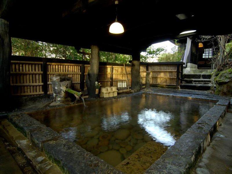 Kurokawa Onsen Yama No Yado Shinmeikan Minamioguni Kültér fotó