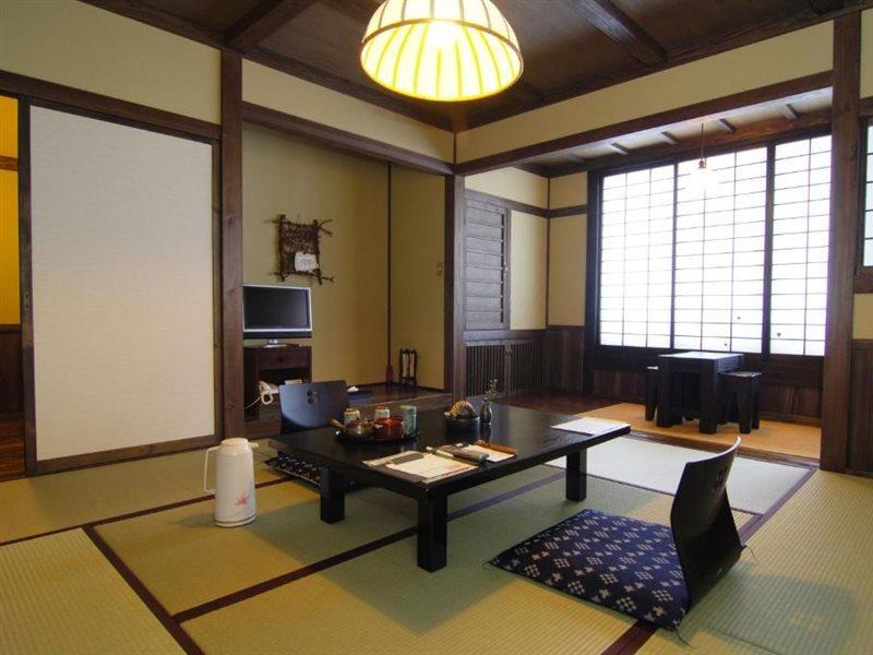 Kurokawa Onsen Yama No Yado Shinmeikan Minamioguni Kültér fotó